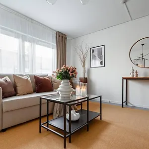 cozy-sodermalm-studio-for-four.find-stockholm-hotels.com/