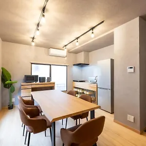 Apartment ふうろう Shinjuku, Tokyo